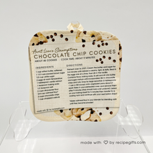 Load image into Gallery viewer, Aunt Lisa's Scrumptious Chocolate Chip Cookies Recipe