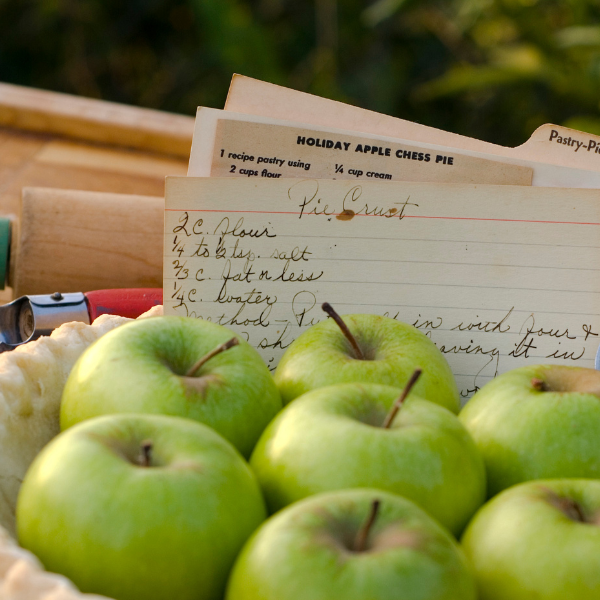 8 Handwritten Recipe Gifts to Preserve Family Memories